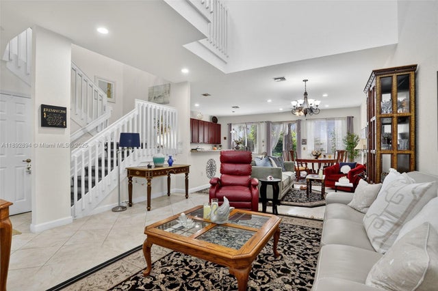 2 of 22 - 728 Se 2nd St, Pompano Beach, FL