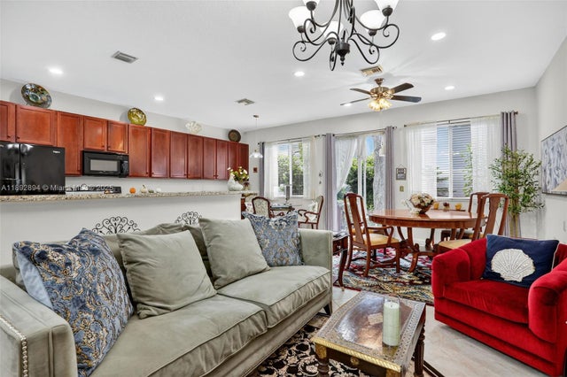 4 of 22 - 728 Se 2nd St, Pompano Beach, FL