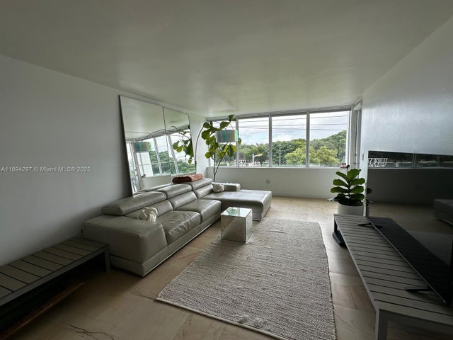 1 of 12 - 8233 Harding Ave 403, Miami Beach, FL