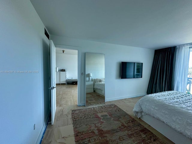 4 of 12 - 8233 Harding Ave 403, Miami Beach, FL