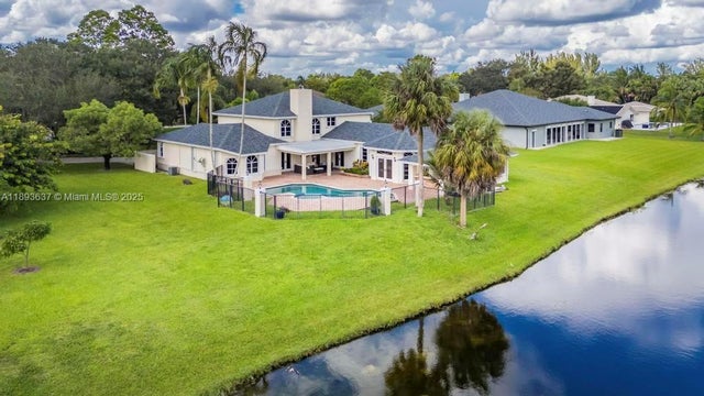 2 of 59 - 3200 Sw 135th Ter, Davie, FL