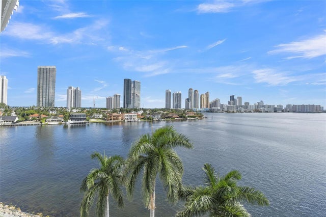 1 of 52 - 19101 Ne 36th Ct 701, Aventura, FL