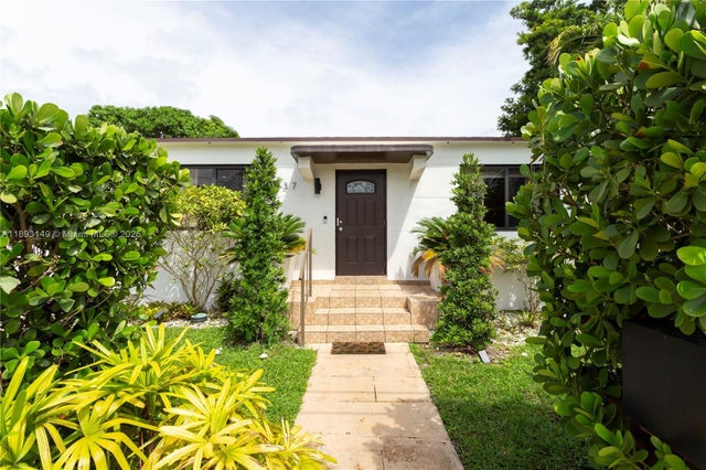 1 of 19 - 337 Nw 47th St, Miami, FL