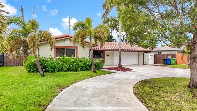 1 of 74 - 5511 Ne 18th Ter, Fort Lauderdale, FL