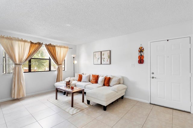 2 of 14 - 510 S Park Rd 25-10, Hollywood, FL