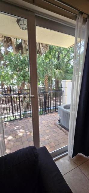 4 of 39 - 8340 Cocoplum Sound Ln, West Palm Beach, FL