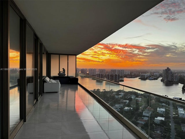 4 of 51 - 18975 Collins Ave 3402, Sunny Isles Beach, FL