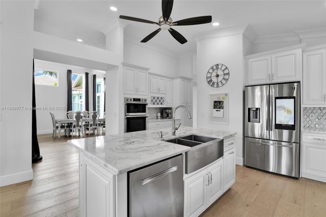 3 of 30 - 6622 Newport Lake Cir, Boca Raton, FL