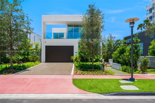 3 of 64 - 1011 W 48th St 8, Miami Beach, FL