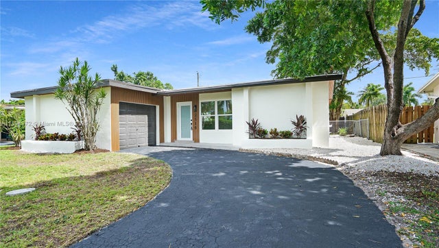 2510 N Pine Island Rd, Sunrise