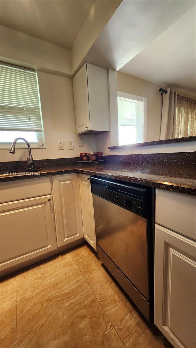 3 of 35 - 20 Se 13th St C4, Boca Raton, FL