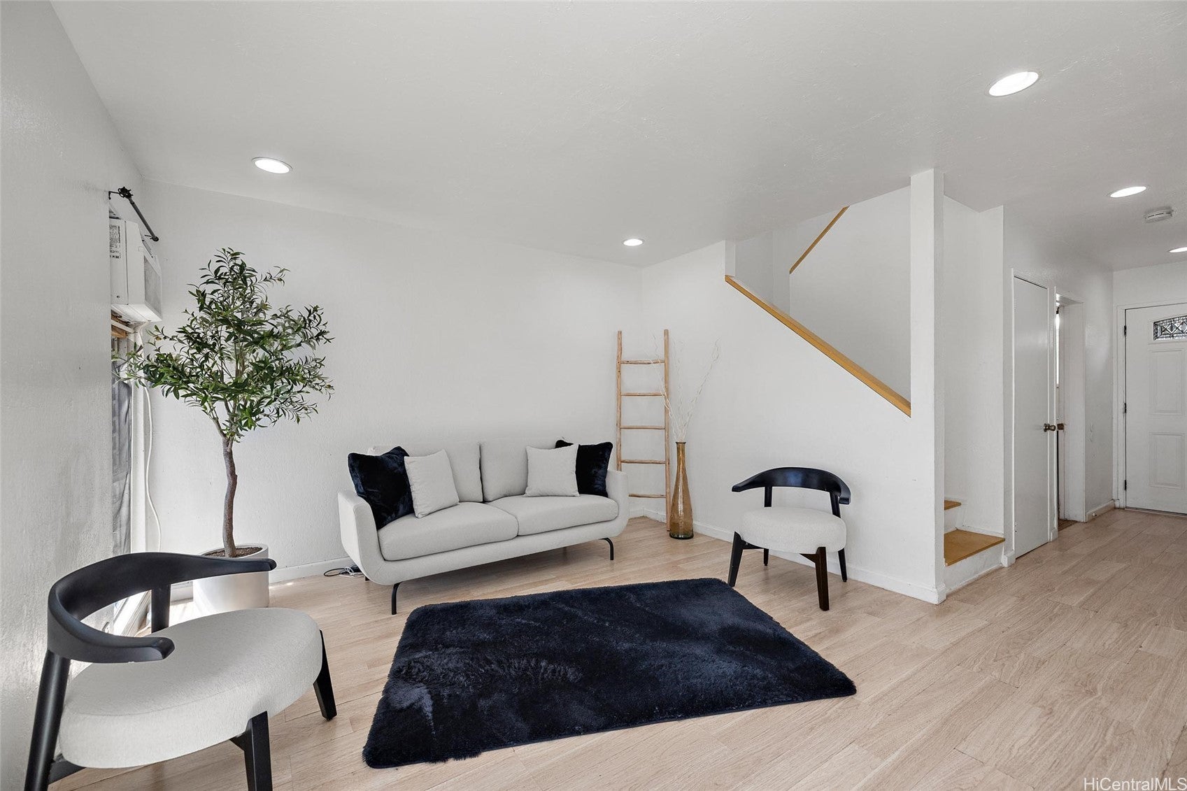 Photo of Listing #202523307