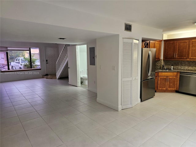 2 of 12 - 10142 Sw 77th Ct 10142, Miami, FL