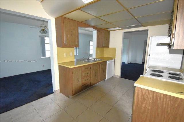 2 of 17 - 1301 Campanelli Dr, Plantation, FL