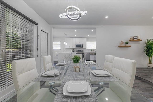 4 of 18 - 2718 Adams St, Hollywood, FL