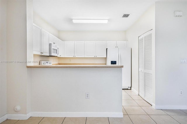4 of 40 - 2884 Se 2nd Dr, Homestead, FL