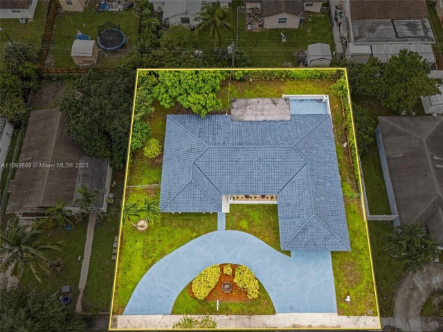 4 of 48 - 5526 Plunkett St, Hollywood, FL