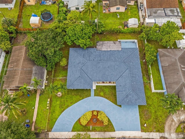 5 of 48 - 5526 Plunkett St, Hollywood, FL