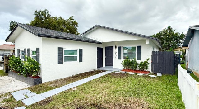 3 of 30 - 2230 Farragut St, Hollywood, FL