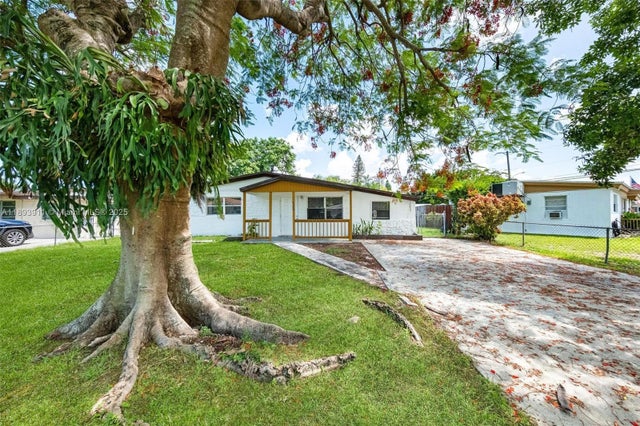 3 of 36 - 5736 Simms St, Hollywood, FL