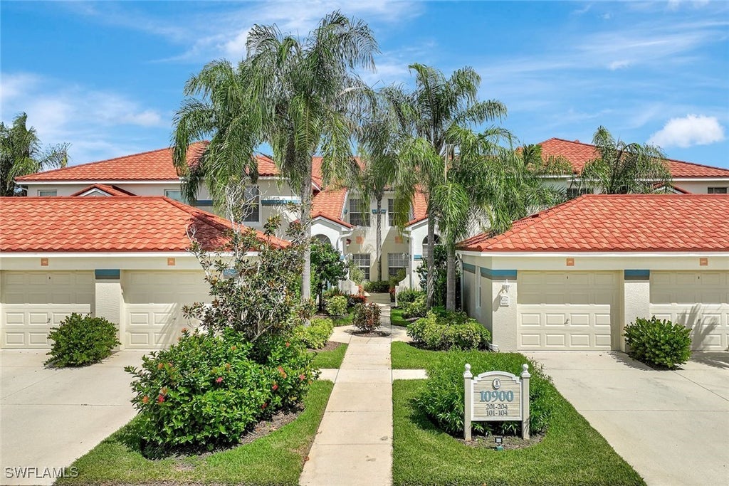 10900 Santa Margherita Rd 102, Estero