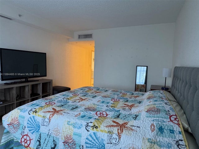 4 of 18 - 2501 S Ocean Dr 328, Hollywood, FL