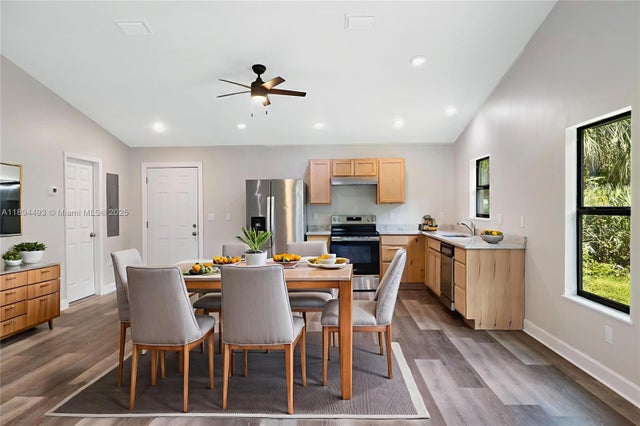 3 of 30 - 8146 96th Ct, Vero Beach, FL