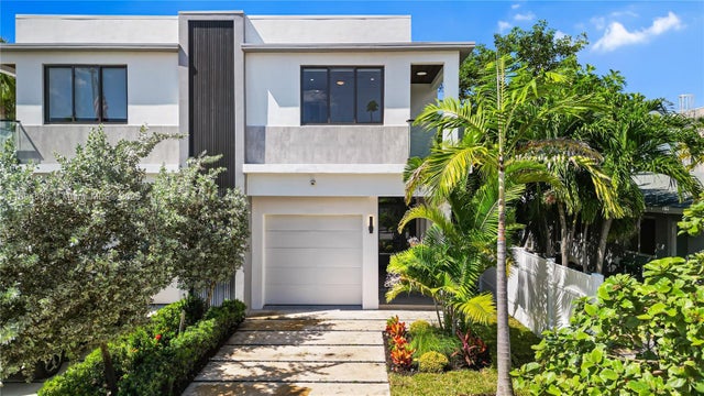 3 of 44 - 815 Ne 17th Ter, Fort Lauderdale, FL