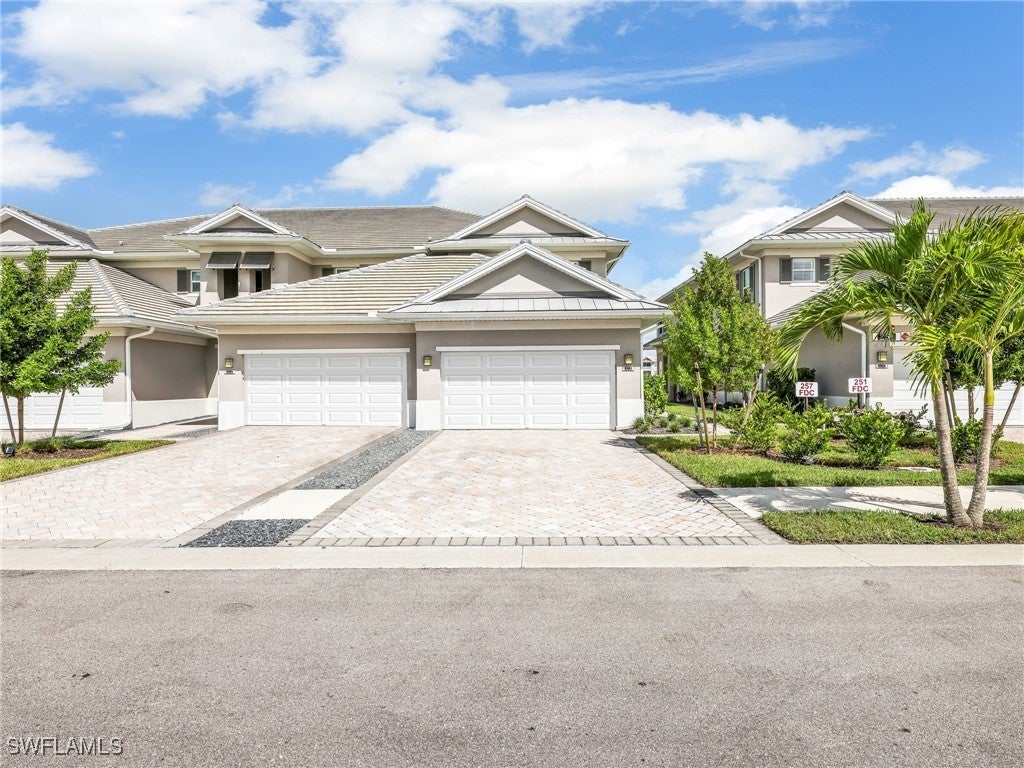 257 Indies Dr E 102, Naples