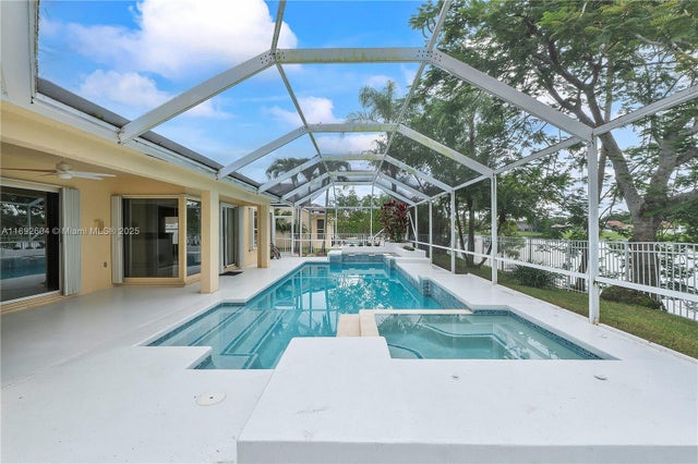 1 of 34 - 840 Nw 132nd Ave, Sunrise, FL