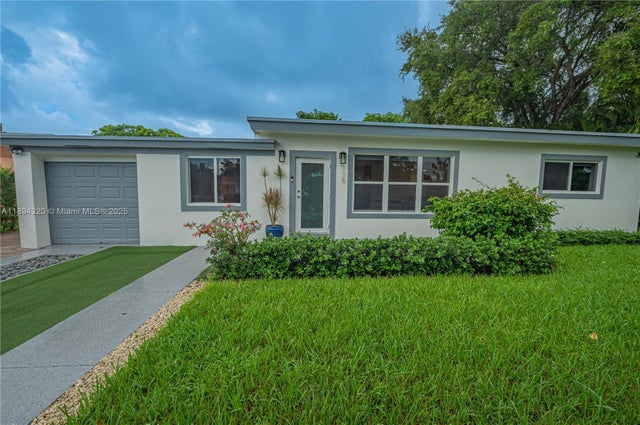5 of 61 - 735 Nw 122nd St, North Miami, FL