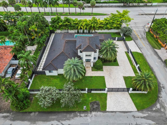 1 of 52 - 12250 Sw 103rd Ter, Miami, FL