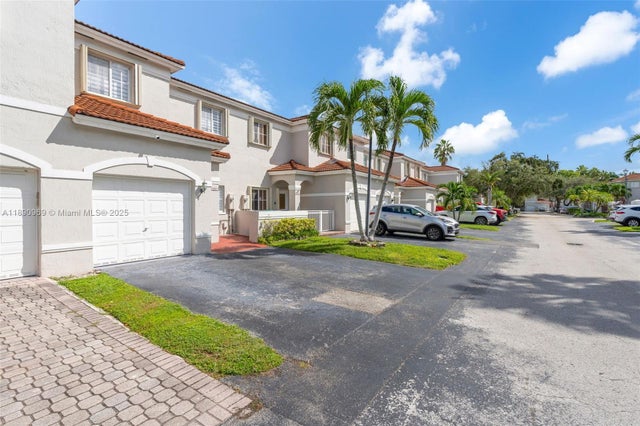 4 of 40 - 12661 Sw 143rd Ln 12661, Miami, FL