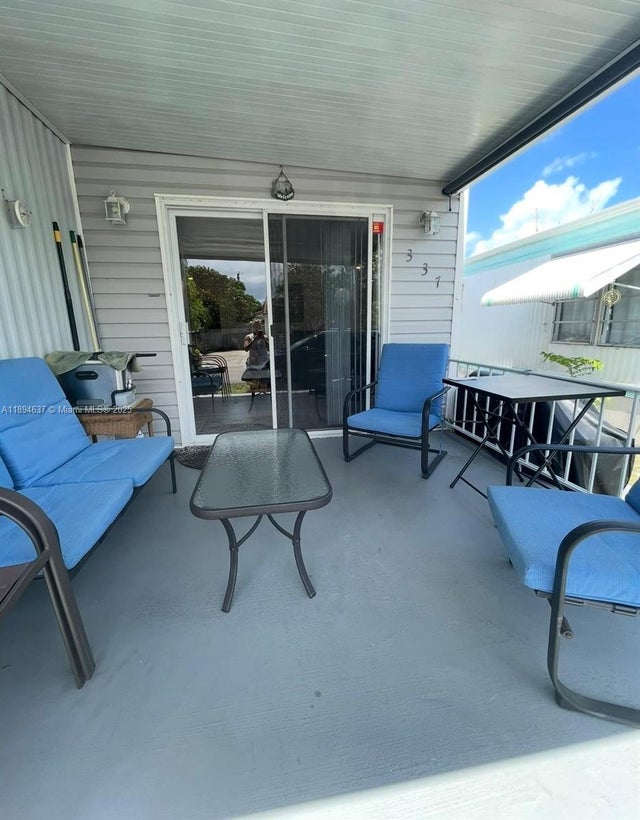 1 of 8 - 337 Ne 4th Ct Ct, Hallandale Beach, FL