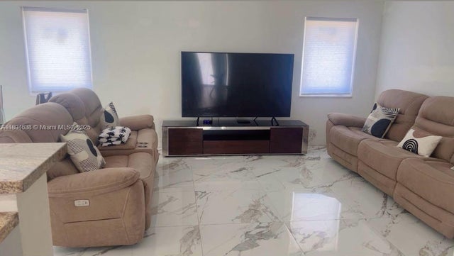 4 of 11 - 4711 Nw 178th Ter, Miami Gardens, FL