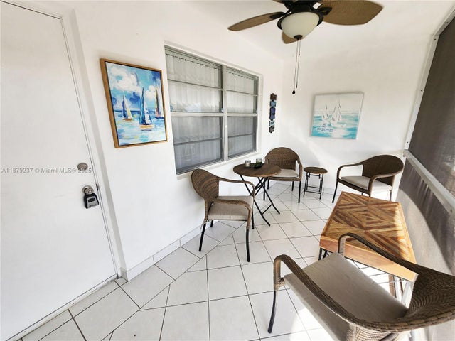 3 of 12 - 580 Egret Dr 322, Hallandale Beach, FL