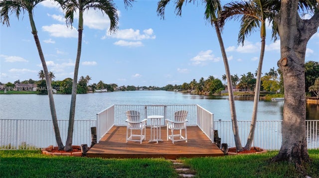 1 of 53 - 11541 Nw 35th St, Sunrise, FL