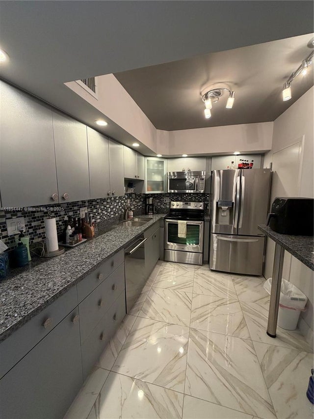 2 of 35 - 300 Bayview Dr 2014, Sunny Isles Beach, FL