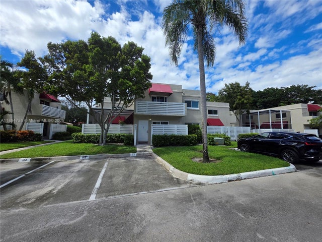 4 of 30 - 563 Nw 98th Ave, Plantation, FL