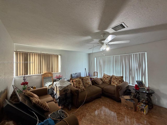 4 of 36 - 1715 Sunset Ave, Lake Worth, FL