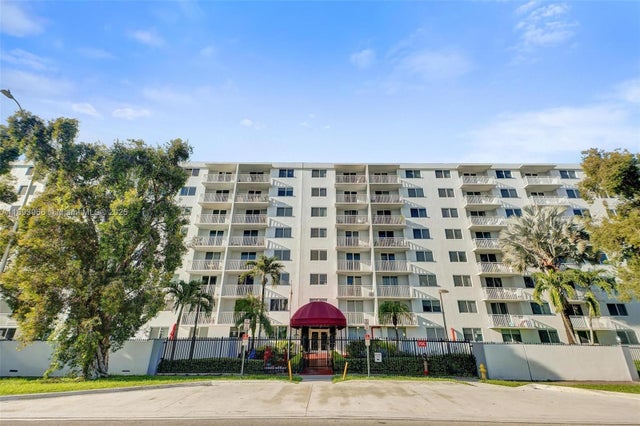 1 of 56 - 1251 Ne 108th St 610, Miami, FL