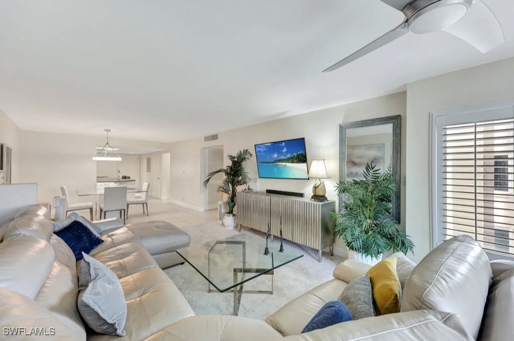 2264 Winkler Ave 204, Fort Myers