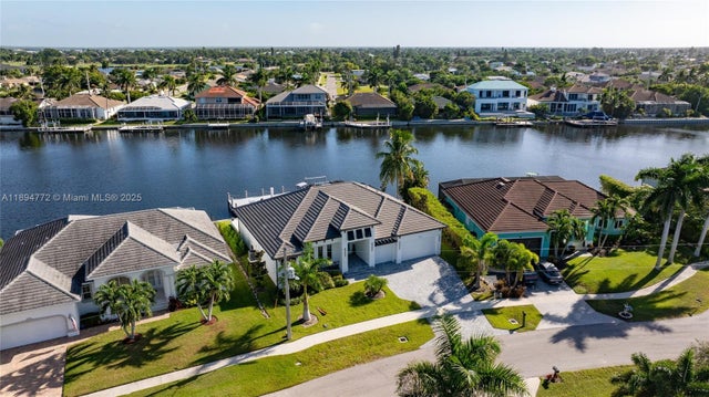 2 of 39 - 1173 Strawberry Ct, Marco Island, FL