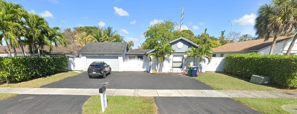 14213 Sw 152nd Ter, Miami