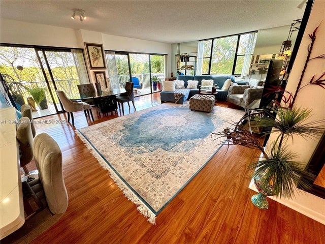 3 of 45 - 3850 Washington St 317, Hollywood, FL