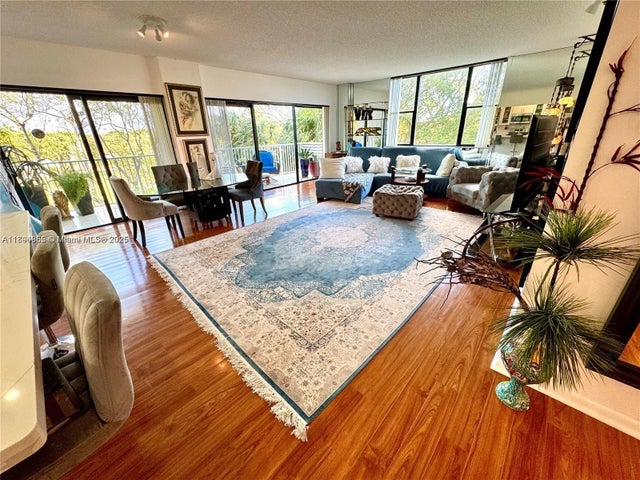 4 of 45 - 3850 Washington St 317, Hollywood, FL