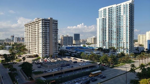 5 of 100 - 1980 S Ocean Dr 9m, Hallandale Beach, FL