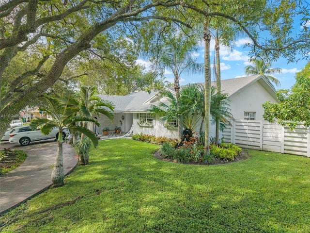 2 of 47 - 14606 Sw 153rd Pl, Miami, FL