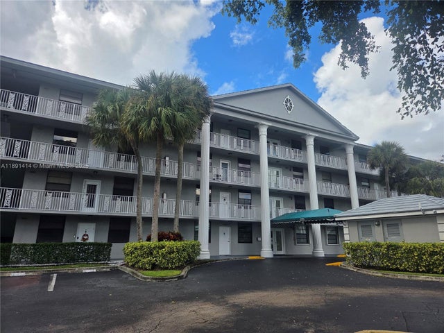 1 of 40 - 1530 Whitehall Dr 405, Davie, FL
