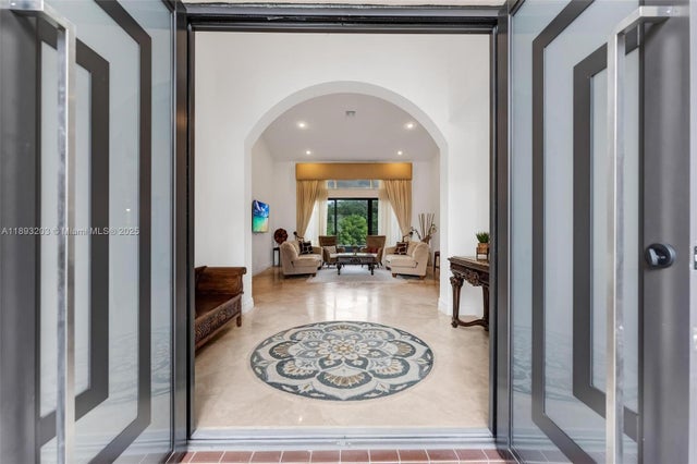 3 of 52 - 2864 E Abiaca Cir, Davie, FL
